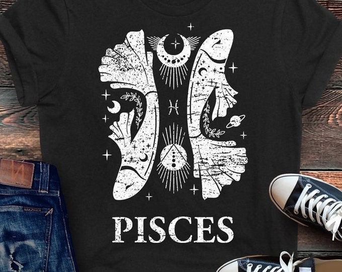 Pisces Moon Phase Shirt, Gift for Pisces, Pisces Birthday, Pisces Zodiac, Horoscope Clothing, Zodiac Sign Shirt, Witchy Zodiac Tee