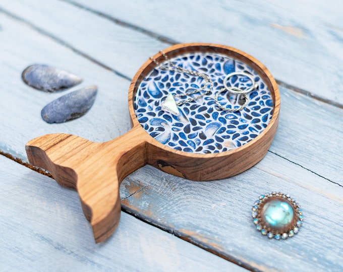 Mussel Whale Tail Coaster/Trinket Dish