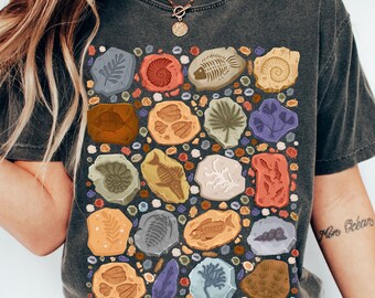 Ocean Fossil Shirt, Comfort Colors Sea Life Tee, Marine Biologist T-Shirt, Boho Paleontolog Tshirt, Coastal Animals Apparel