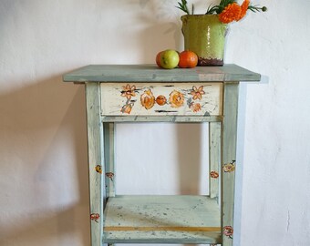 Upcycling - Kleine Komode - Nachttisch- Beistelltisch