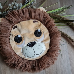 Handmade cushion cover lion with mane, customizable