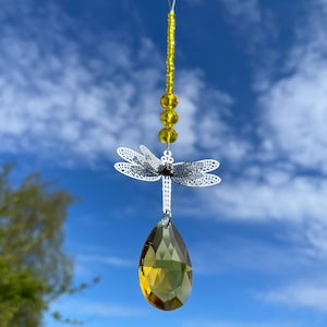 Nuevo móvil colgante con atrapasol de libélula 3D ~ Cuentas de vidrio amarillas ~ Rejuvenecimiento / Esperanza ~ Decoración para ventanas del hogar