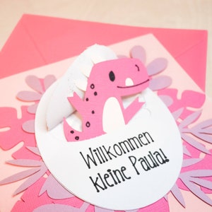 Felicitatiekaart voor de geboorte, 3D-effect met een kleine dinosaurus inclusief envelop