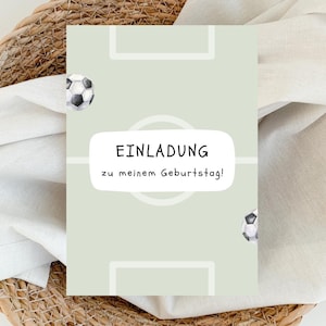Uitnodigingskaart kinderverjaardag voetbal personaliseerbaar kicker ontwerp voetbalfeest uitnodiging verjaardag kind viering verjaardagsfeestje | A6