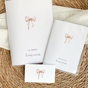 Certificado de vacunación Funda U-book personalizada Set lazo beige Tarjetas de seguro Funda protectora individual Película transparente Regalo nacimiento