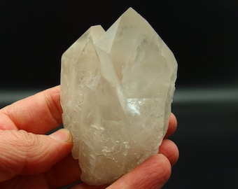 Beautiful Serenje Quartz Crystal, Rainbows, 212 grams