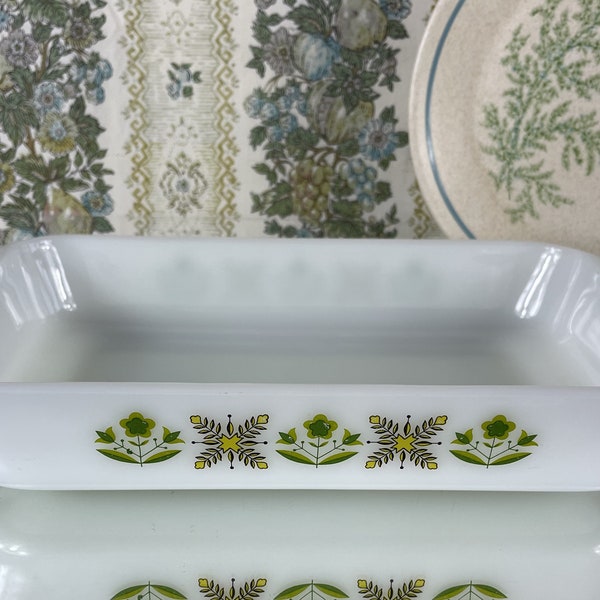 Anchor Hocking Fire King Meadow Green Pattern Casserole Dish #432, 1.5 Quart Vintage Bakeware, White Glass Baking Dish