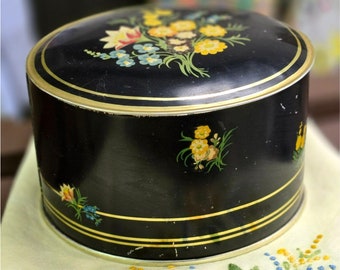 Vintage Oval Painted Tin with lid