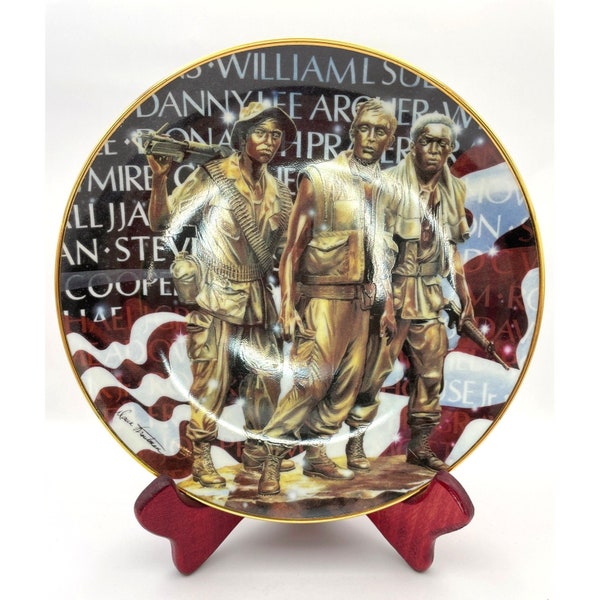 Official Friends of the Vietnam Veterans Memorial Porcelain Plate from The Franklin Mint