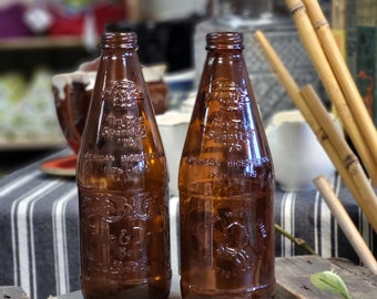 Vintage Fyfe & Drum Bicentennial Amber Beer Bottle, George Washington