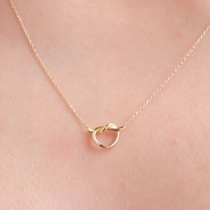 Elegant 14k Gold Love Knot Necklace: Dainty Minimalist Infinity Design for Friendship Gift