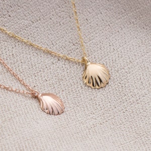 Gold Shell Necklace, Tiny Sea Shell Necklace, Sea Shell Pendant, Scallop Necklace, Rose Gold Shell Necklace, Beachwear Necklace