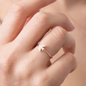 Bird Ring, Sterling Silver Tiny Bird Ring, Adjustable Bird Ring, Swallow Ring, Stackable Ring