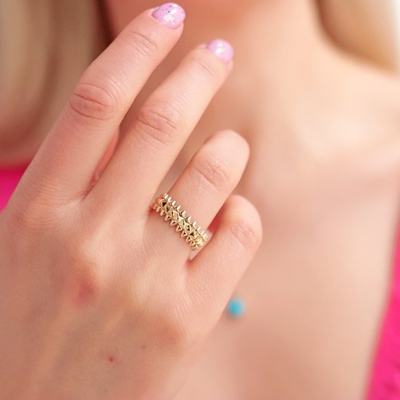 14k Gold Pyramid Spike Ring - Dainty Stackable Clash Band for Index or Midi Finger