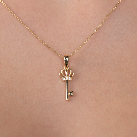 Key Necklace, Crown Key Necklace, Dainty Queen Key Pendant, Gold Key Necklace For Women, Gift For Her