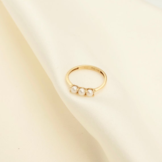 Elegant 14k Gold Pearl Ring: Dainty Minimalist Jewelry for Bridesmaids and Brides