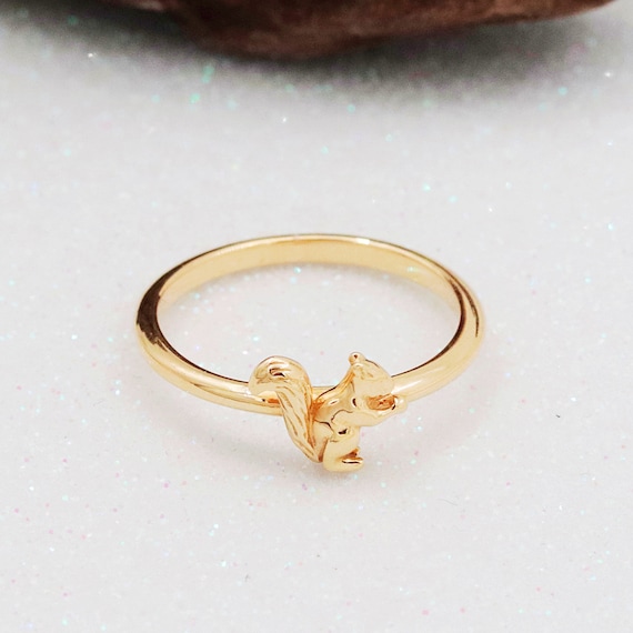 Dainty 14k Gold Squirrel Ring: Delicate Animal Jewelry for Pinky or Index Finger, Cute Gift
