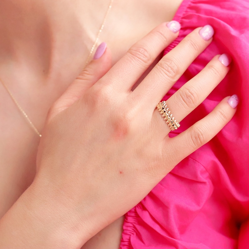 14K Gold Spike Ring Clash Ring Pyramid Ring Gold Stackable Etsy