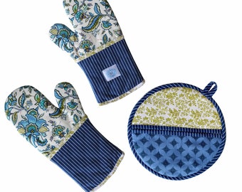 Mary DiSomma’s Luxe Pot Holder and Oven Mitts Set with Signature Floral Print Design and Surgical Cotton Padding for Extra Protection