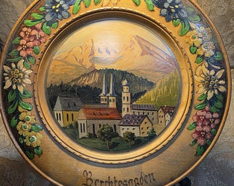 Vintage German Hand Painted Wood Wall Plate — Berchtesgaden Bavaria Alpine Scene with Edelweiss, Black Forest Folk Art Decor