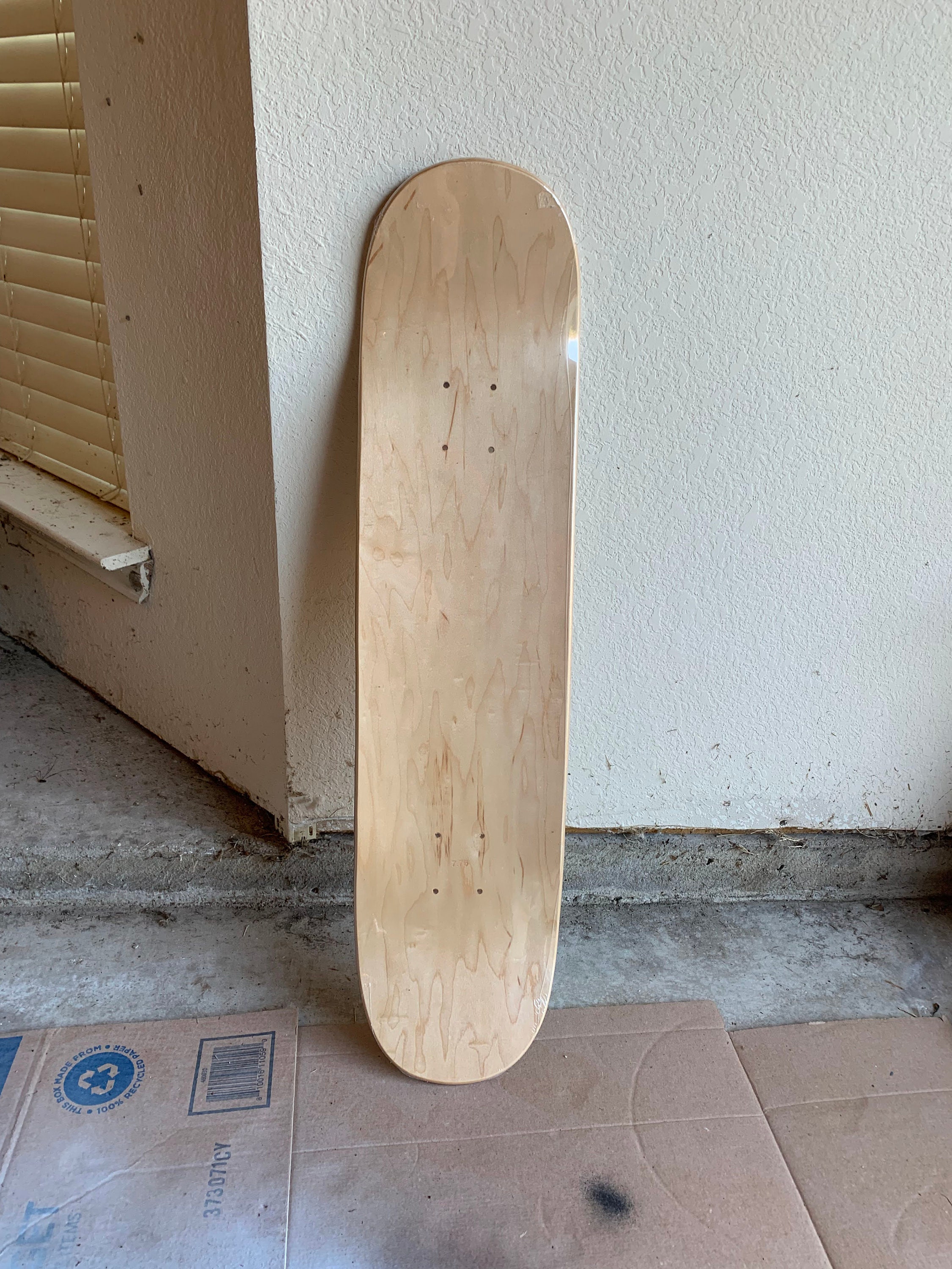 Planche de skateboard vierge unie 7,75 pouces Concave moyen Pro