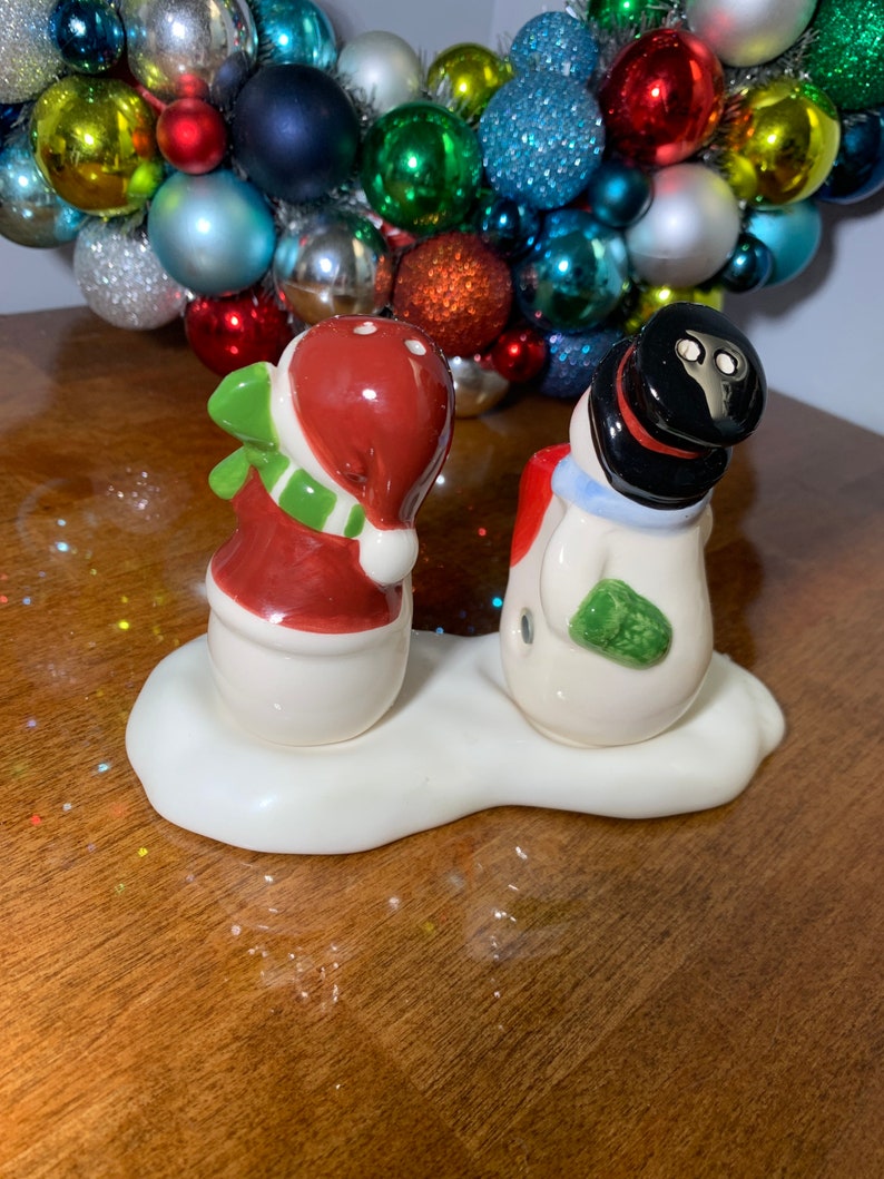 Hallmark Snowman Salt and Pepper Shaker - Thumbnail 2