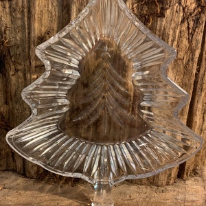 Christmas Lead Crystal Vintage Mikasa &quot;Holiday Evergreen&quot; 8&quot; Ciotola albero NUOVO in scatola originale in ottime condizioni!