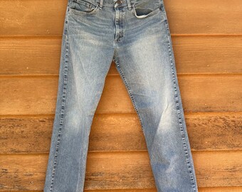 Wrangler Men’s Relaxed Fit Y2K Vintage Medium Blue Jeans Size 32