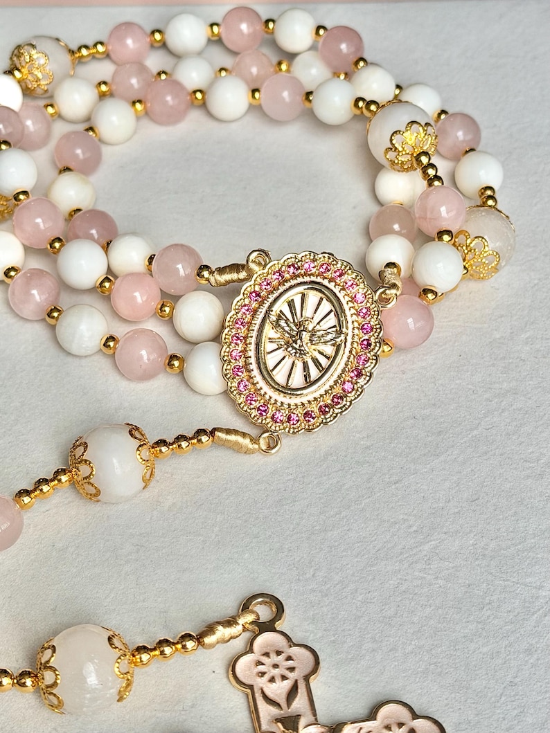 Rosario de aguamarina/cuarzo rosa hecho a mano: cuentas de selenita, cuarzo y ónix Pink