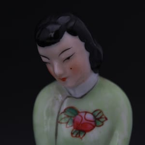 Hand Painted Porcelain Geisha Statue