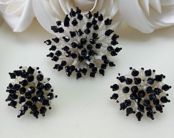 flower creme/black set brooch and earring.round brooch.round earring.