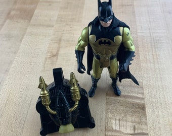 Batman Dark Knight Collection Action Figure Tec Shield Batman Kenner 1990 