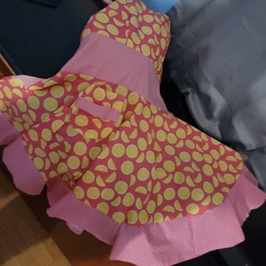 美しい手縫いのジェシーエプロン