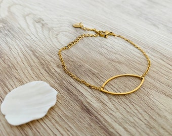 Bracelet en acier inoxydable doré avec chaîne et breloque ovale / Idée cadeau femme