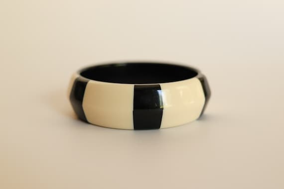 Vintage Lucite Black and White Large Bangle Brace… - image 1