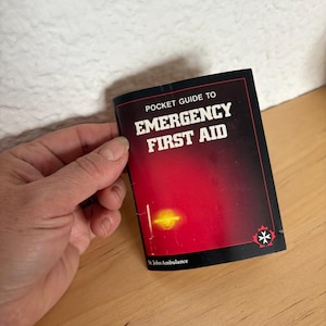 St John Ambulance First Aid | 1980s Pocket Emergency Medical Guide | English and French Booklet