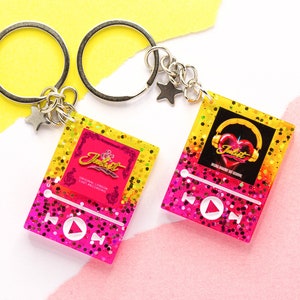 Resin Keychain & Juliet - West End Keychain - Broadway - Music Player Keychain - Spotify Keychain - Personalized Custom Keychain - Resin