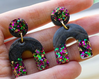 Long Resin Earrings - Gold Earrings - Black and Pink Earrings - Glitter earrings - Resin Earrings - Handmade - Epoxy Resin Earrings - Gift