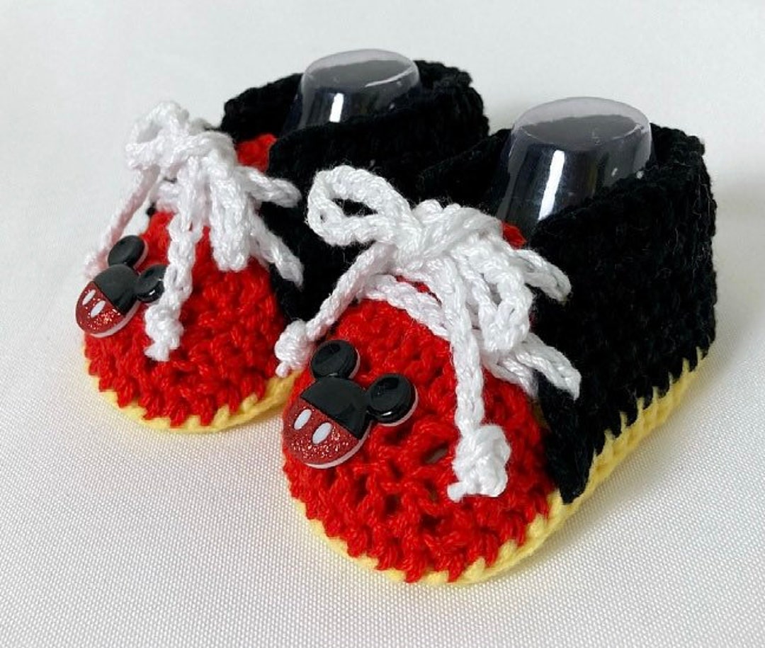 Crochet mickey mouse best sale booties