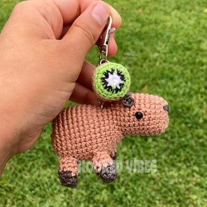 Cute crochet Capybara with Kiwi Keychain Pattern | Cute crochet animal patterns