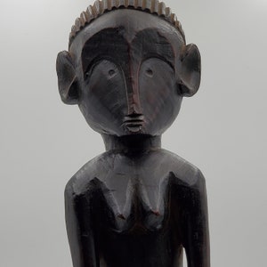 Very Old Female Ancestor Figurine - Kaguru - Tanzania