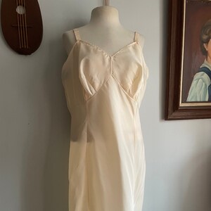 1950s Wonder Maid Slip