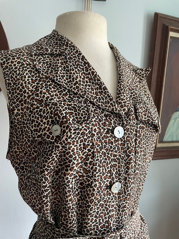1990s Leopard Print Shirtwaist Dress with Matchin… - image 2
