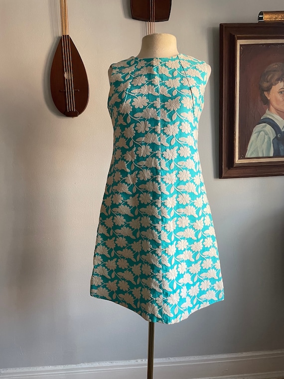 1960s Blue and White Floral Shift Dress