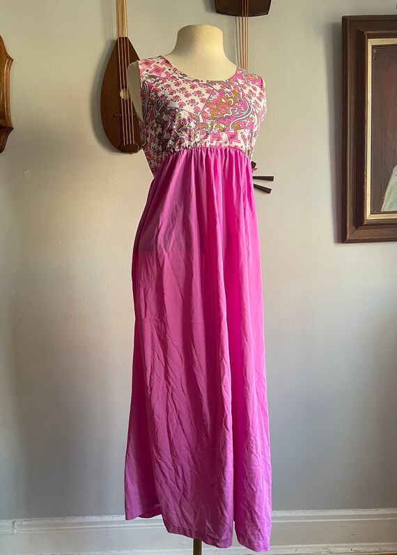 60s/70s Pink and Purple Radcliffe Nightgown