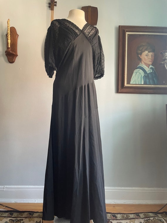 1930s Black Lace Gown - image 2