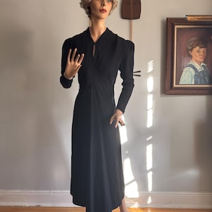 black satin keyhole dress Satin Keyhole Corset Fit and Flare Dress with Pockets junior / 2 / Black