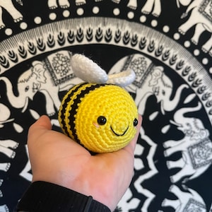 Chunky Bumblebee/crocheted bee/tiktok bee