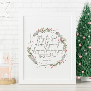 ROMANOS 15:13 Impresión de acuarela de las Escrituras navideñas / Arte de pared imprimible con versículos bíblicos / Que el Dios de la esperanza te llene de todo gozo y paz