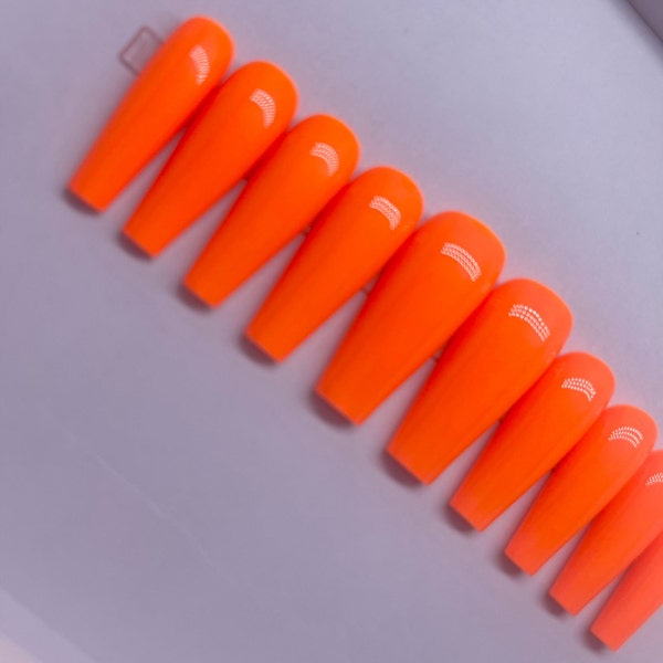 ORANGE BURST | Bright Orange Press On Nails
